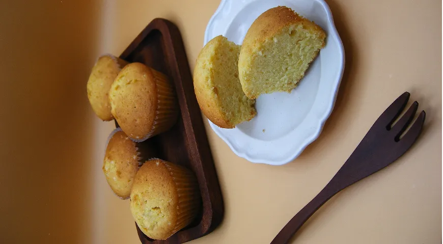 Orange Pound Cupcakes