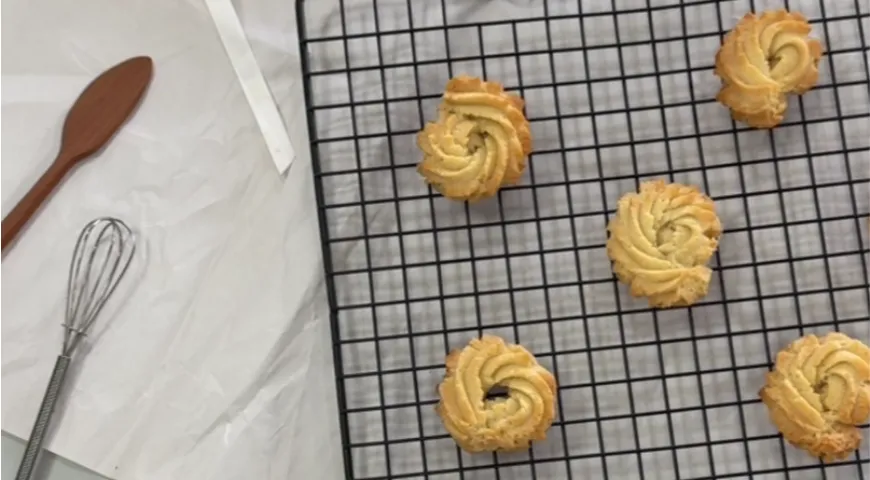 Vanilla Squeeze Cookies